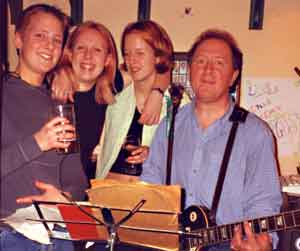 Dog Carer Au Pairs The Volvo Girls (Lina, Jenny, Marie) leading the live music at The Star